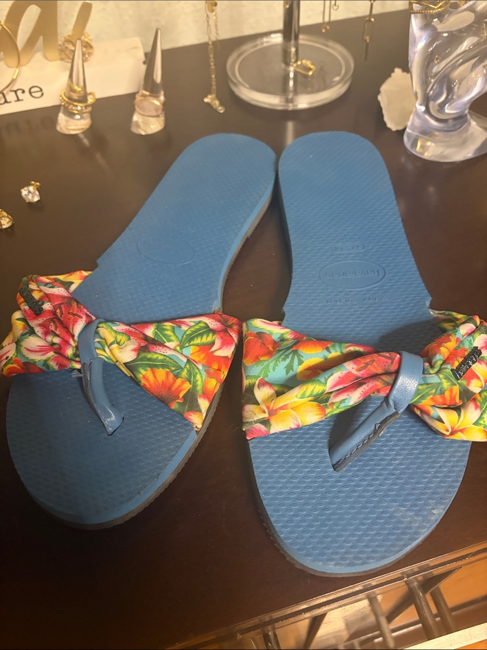 Blue Floral Bow Women's Flip-Flop Sandals